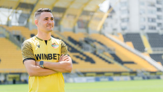 Националът Янис Карабельов ще продължи кариерата си в Малмьо ФФ