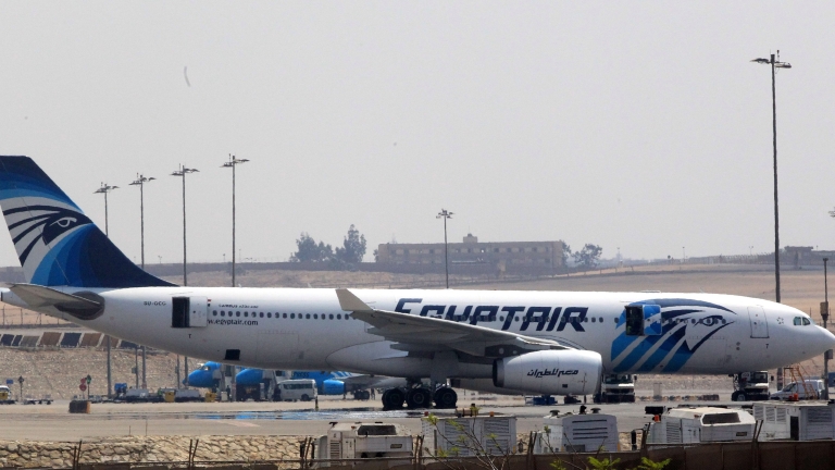 Открити са отломки от египетския самолет 
