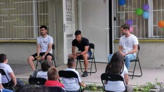 Футболисти на Локомотив (Пловдив) с благотворителен жест