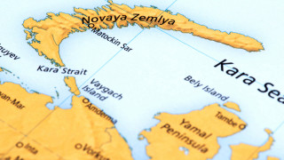 Руските авиационни власти обявиха временно спиране на полетите от и