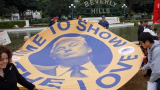 В американския щат Калифорния се проведоха протести преди първата официална