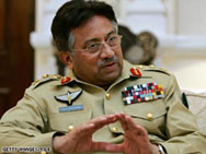 Мушараф свали пагоните  