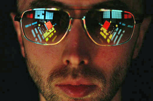 Alex Gopher идва с порция фънки хаус