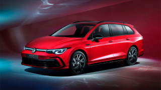 Volkswagen показа едновременно две комбита Golf от ново поколение (Видео)