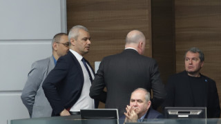 Министърът на отбраната Тодор Тагарев трябва да бъде обвиняем и