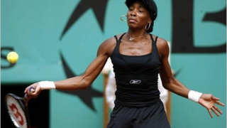 Винъс последва сестра си във втория кръг