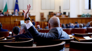 Депутатите приеха процедурните правила за избор на двама заместник председатели и