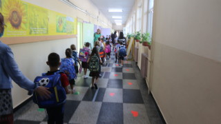 За близо 145 000 деца е отпусната до момента еднократна