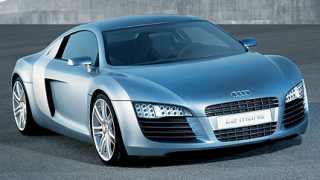 Audi R8 ще има и открита версия