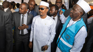 Досегашният военен лидер на Чад положи клетва като президент