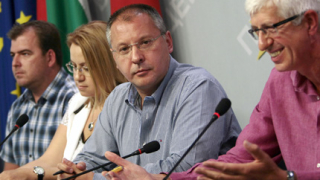 Прибрани са големи комисионни за спирането на „Белене”, предположи БСП