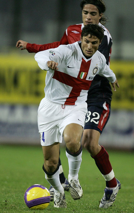 Интер с лесна победа над Каляри