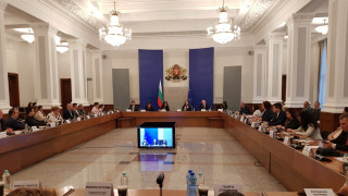 По-прозрачно държавно управление обеща Калина Константинова