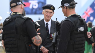 В английския пристанищен град Портсмут се организират протести срещу посещението