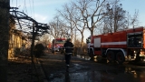 Три къщи пламнаха във врачанското село Търнак