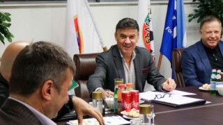 Президентът на БФС Борислав Михайлов се срещна с мениджъра Стратегическо