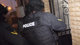 Седем души бяха задържани в столичния квартал Христо Ботев при