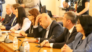 ГЕРБ след совалките на Габриел: Конструктивни разговори без имена и кутийки