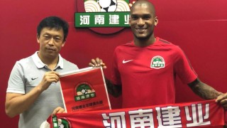 Вече бившият голмайстор на ЦСКА Фернандо Каранга беше официално представен