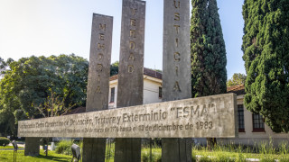 Правителството на САЩ публикува последен транш от класифицирани документи за