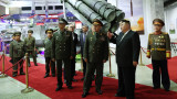  Ким Чен Ун се хвали с нуклеарни ракети пред Шойгу 