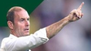 Уучастникът в Първа Бундеслига Аугсбург уволни треньора Йес Торуп и