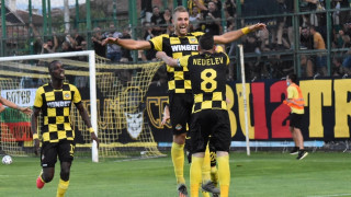 Ръководството на Ботев Пловдив плати дължимите заплати на отбора треньорския