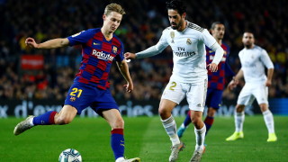 Френки де Йонг сподели какво е да играеш с Лионел