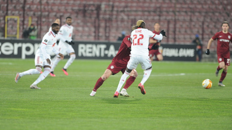 Али Соу: Наистина трябва да се старая повече и да вкарвам шансовете си