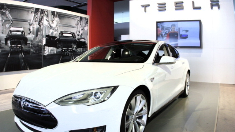 Tesla вече е най-скъпият автомобилен производител в САЩ