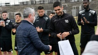 Фенклубът на Локомотив Пловдив награди Димитър Илиев Мартин Луков и