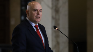 Гешев регистрира политическия си проект