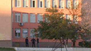 Прокуратурата поиска нападателят от сливенското училище да остане в ареста