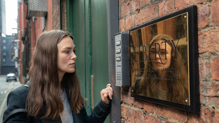 Първи трейлър на Official Secrets с Кийра Найтли