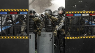 В цял Казахстан е въведено извънредно положение съобщава ТАСС По рано