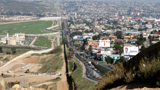 Защо все повече мексиканци бягат от САЩ?