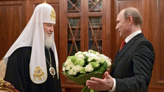 Патриарх Кирил – християнски кръст и часовник за 30 хиляди евро