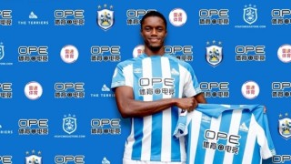 Хъдърсфийлд обяви привличането на атакуващия халф на Монако Адама Диакаби