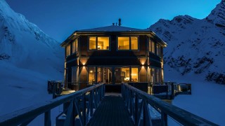 За хората които обичат лукса но в същото време бягат