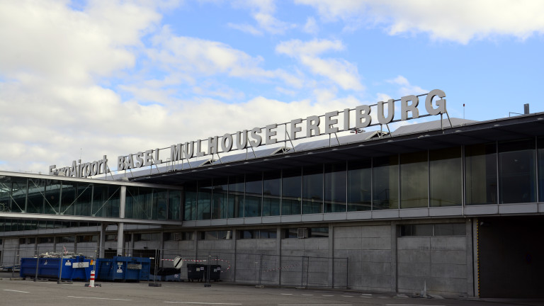 МВнР няма данни за пострадали българи на полета с турбуленция на ALK Airlines