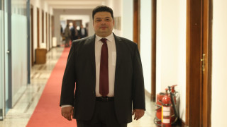 Новоизбраният съдия в Конституционния съд от квотата на Народното събрание