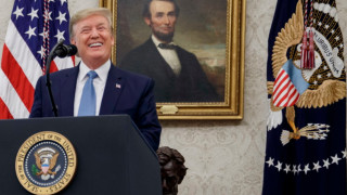 Президентът на САЩ Доналд Тръмп заяви че нарежда на американските компании