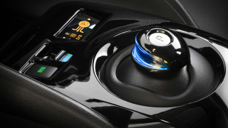Nissan прогнозира бум на електромобилите във Великобритания след инвестиция от £1млрд.