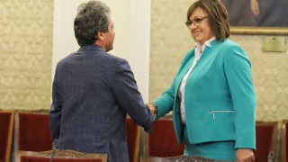 Нинова: Отговорността за личностите е на мандатоносителя