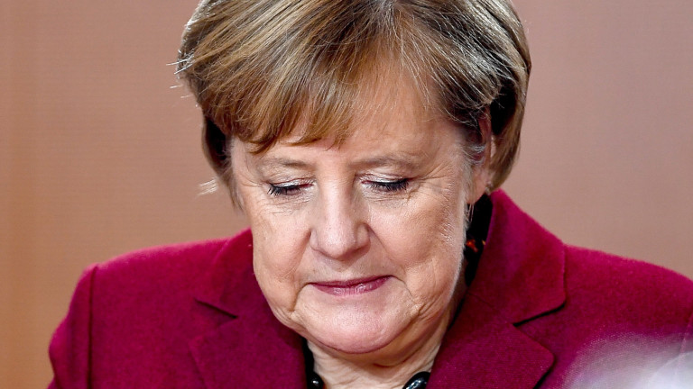 Германският канцлер Ангела Меркел заяви, че съжалява за решението на