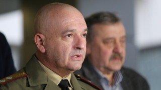 Повторно изследват 4 проби за коронавирус заради съмнения