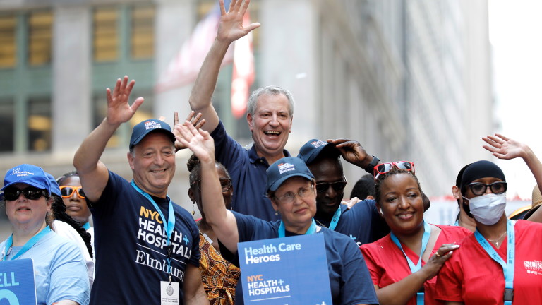 Ню Йорк притиска над 300 000 държавни служители да се ваксинират