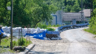 Румънската опозиция иска разследване за аварията в солната мина 