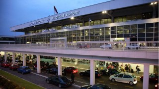 Самолет Еърбъс А320 на авиокомпания Суис интърнешънъл ерлайнс е кацнал