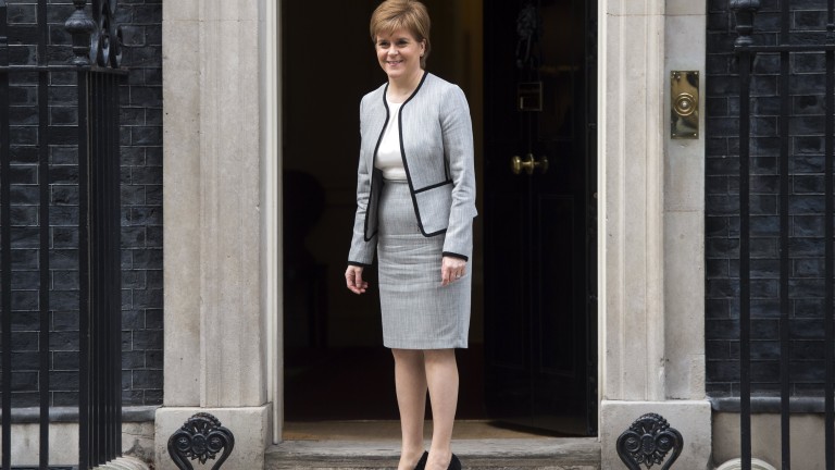 Първият министър на Шотландия Никола Стърджън обяви, че всеки премиер,